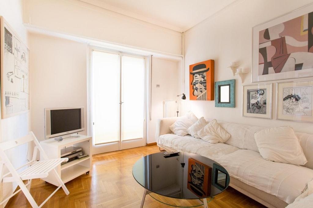 A Cozy Apt In Kolonaki Of Афины Экстерьер фото